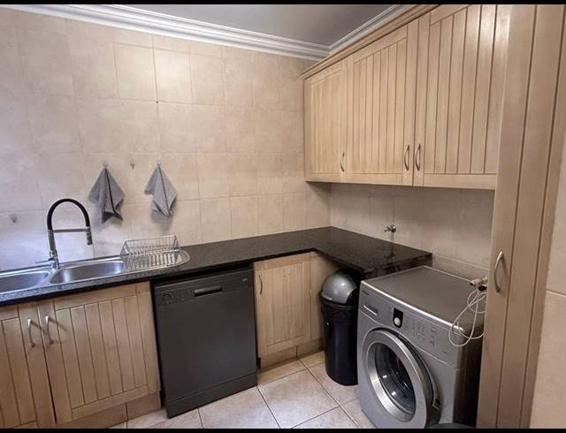 3 BEDROOM CLUSTER FOR SALE IN LAKEFIELD